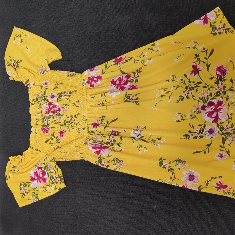 Women's Exhilaration Floral Smocked A-Line Dress Size: XS